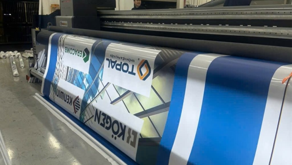 In UV Khổ 6M8 Không Ghép Nối – Giải Pháp Pano Siêu Lớn Liền Mạch, Sắc Nét