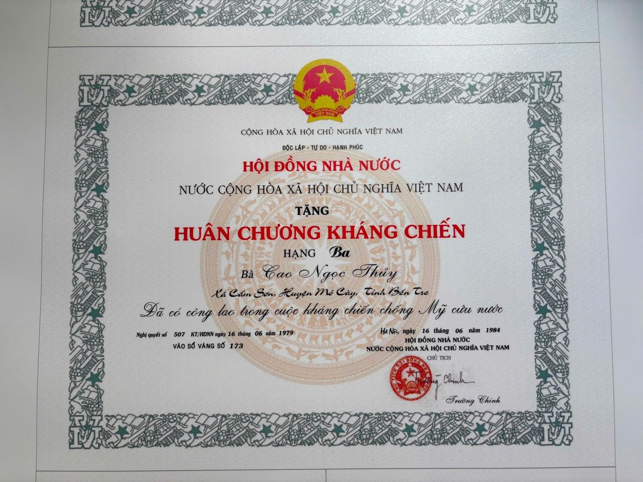 Bằng khen in trên giấy ảnh